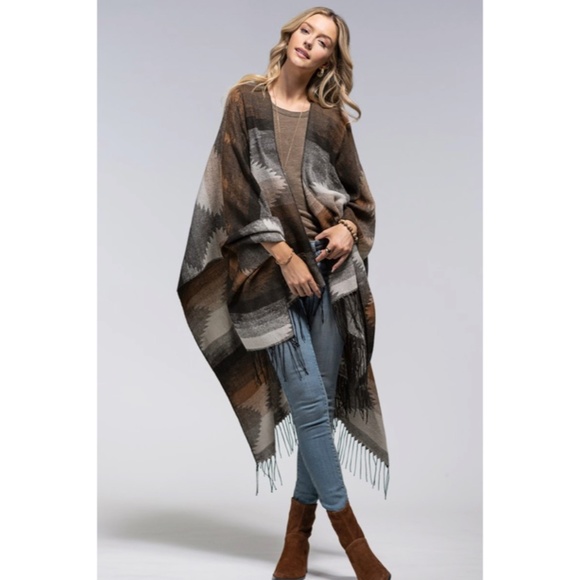 SOLD OUT Cocoa Western Print Tassel Ruana Knit Fall Autumn Bohemian Boho Style - Picture 4 of 6